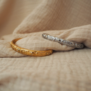 Jonc astral avec soleil lune et strass