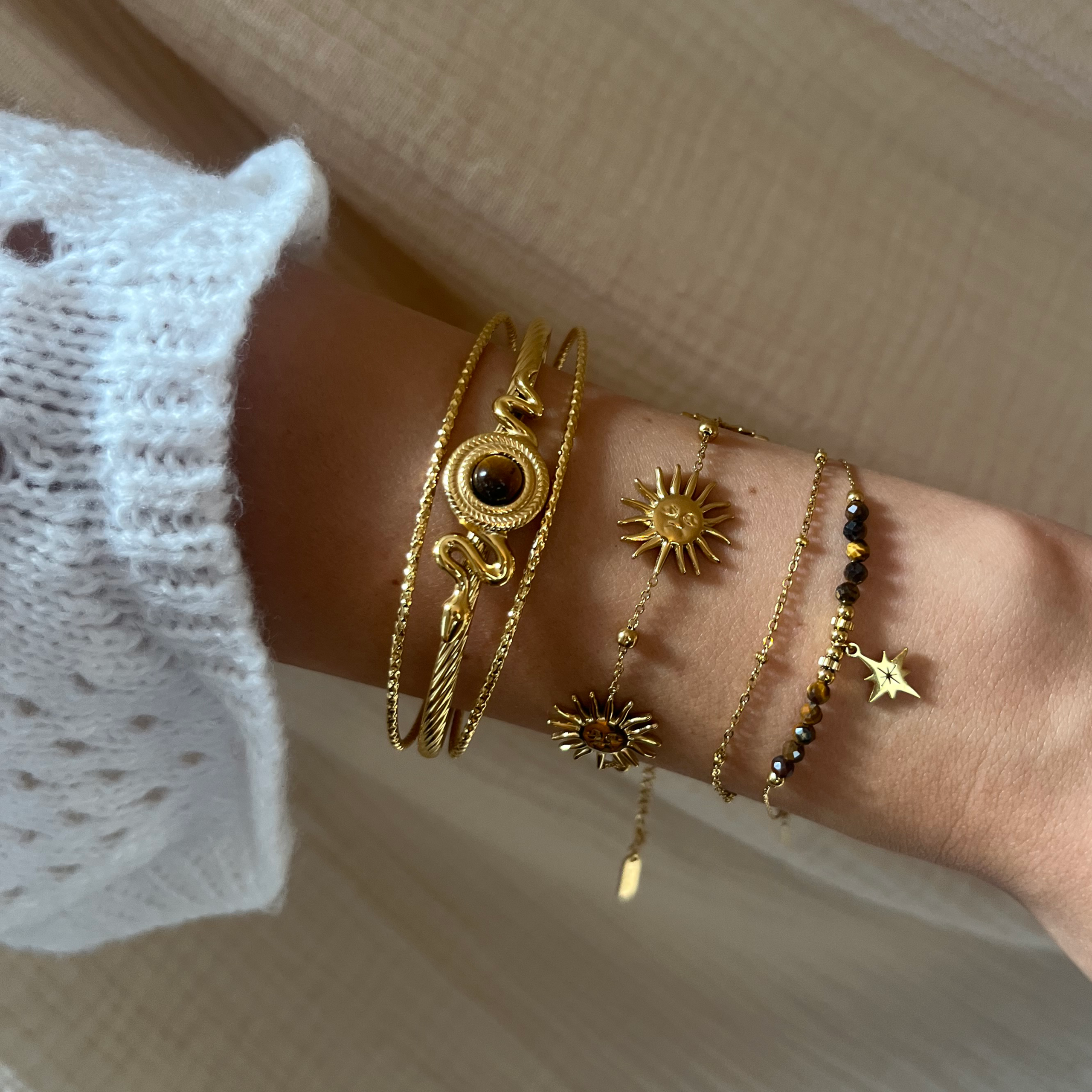 LYRA | Bracelet étoile double en acier inoxydable – Image 3