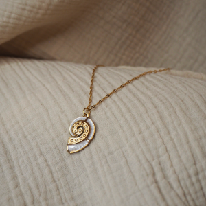 LOUANE | Collier en acier inoxydable et coquillage nacré