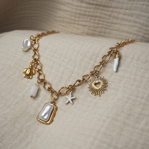 Collier aria avec charms plage et été