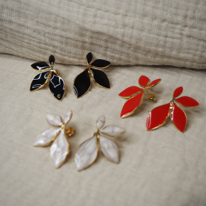 RIO | Boucles d'oreilles demi-fleur en acier inoxydable