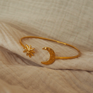 LUNEA | Bracelet lune et étoile en acier inoxydable